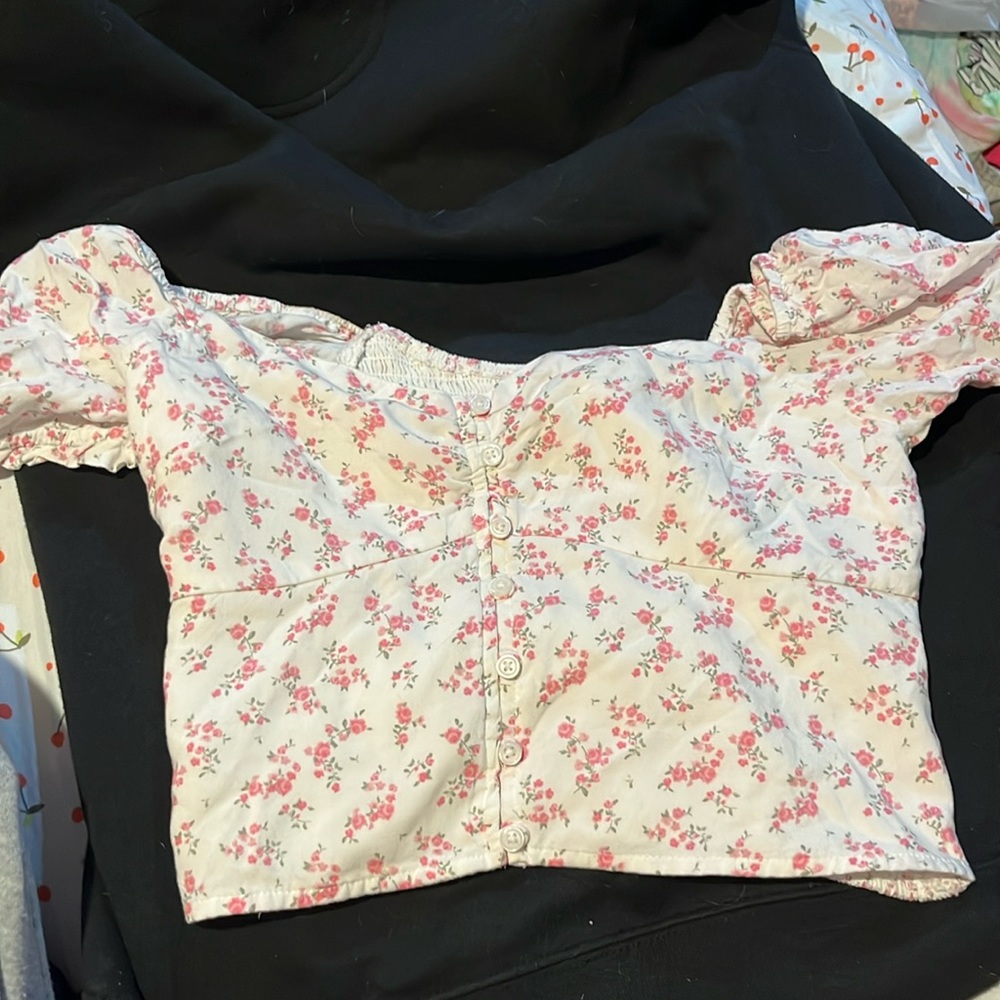Hollister Crop Top with Puffed Sleeves